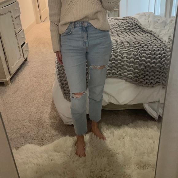 Zara Light Wash Cut Out Jeans 6